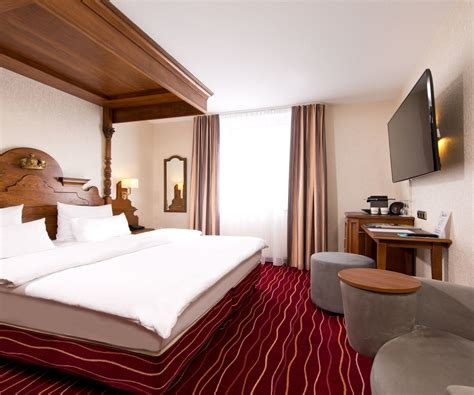 kings hotel first class|KING'S HOTEL FIRST .